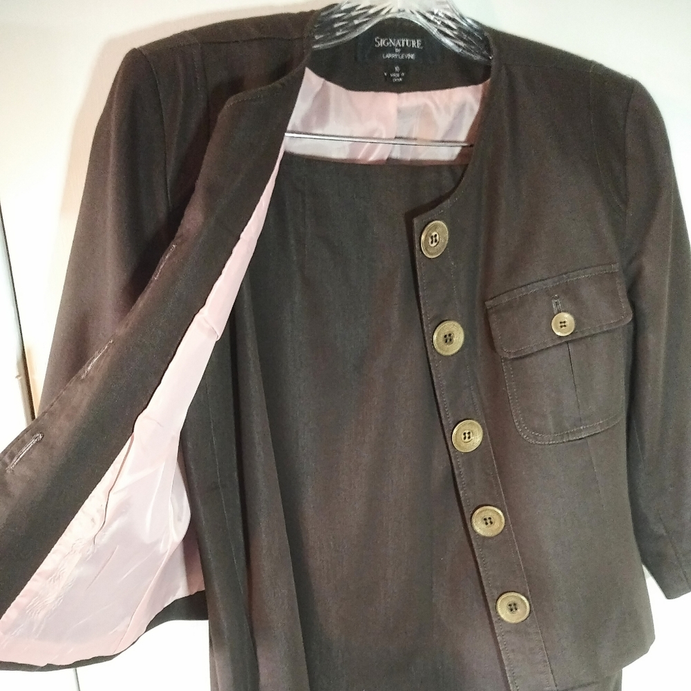Larry Levine size 10 brown 3/4 sleeve 3 piece suit